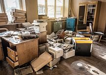 Скелеты в шкафу: как малому бизнесу выбрать качественную мебель для офиса